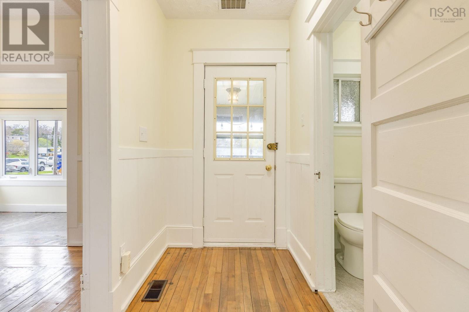 206 Pleasant Street - 6