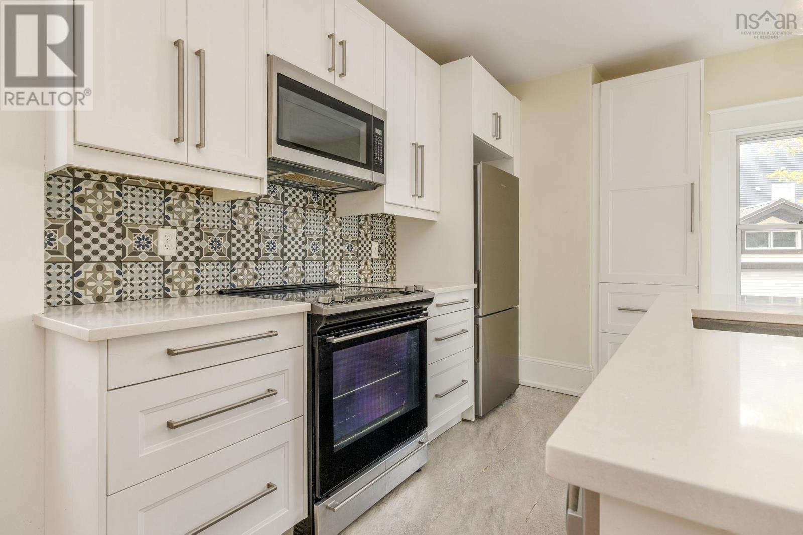 206 Pleasant Street - 32