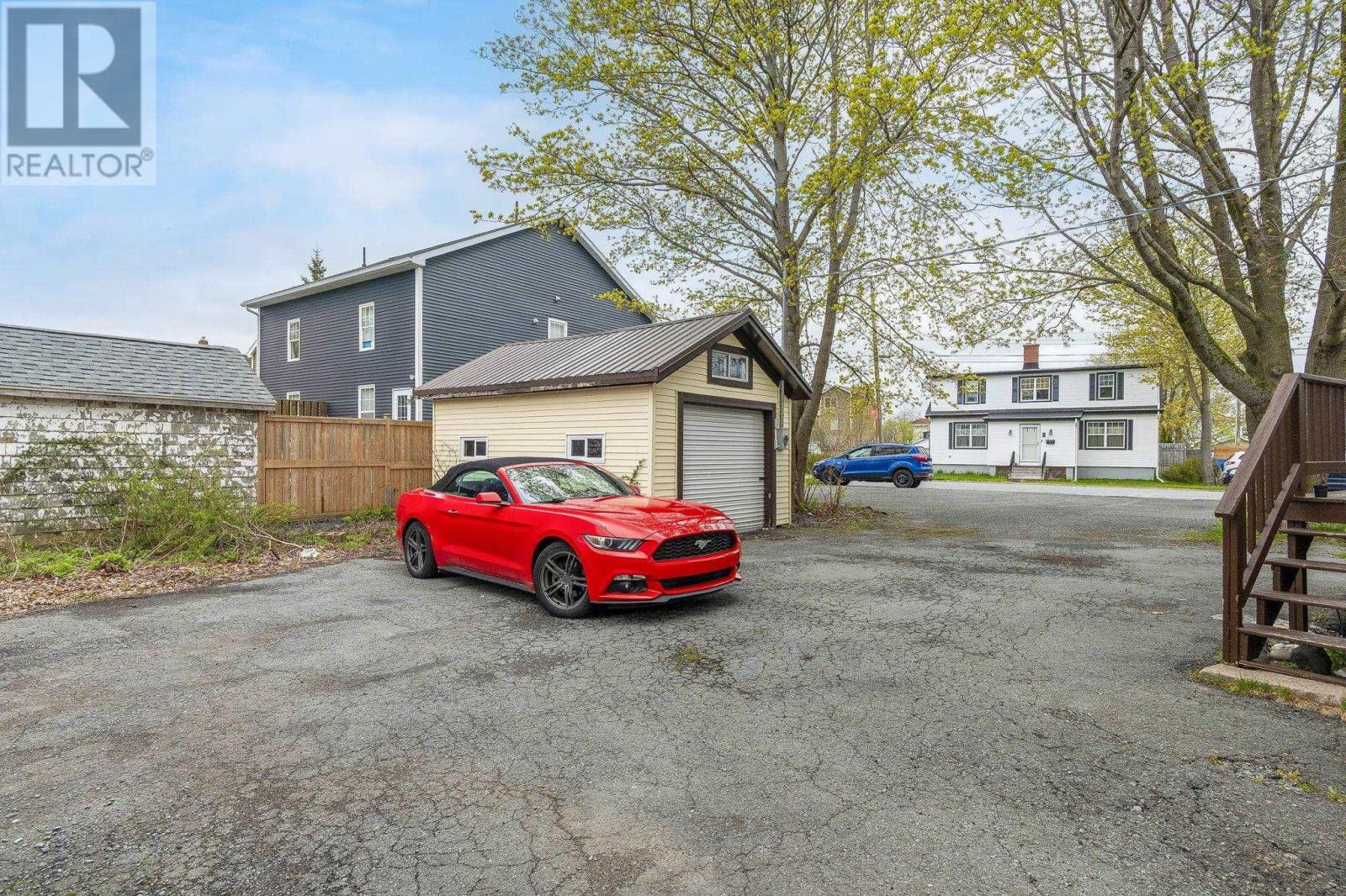 206 Pleasant Street - 4