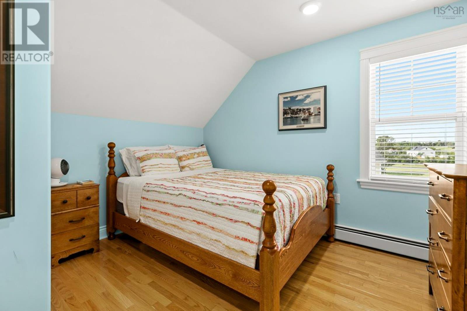 784 Shore Road - 30