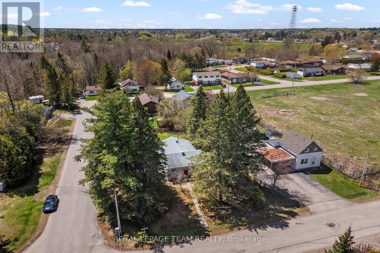 612 KAREN STREET - Image 3