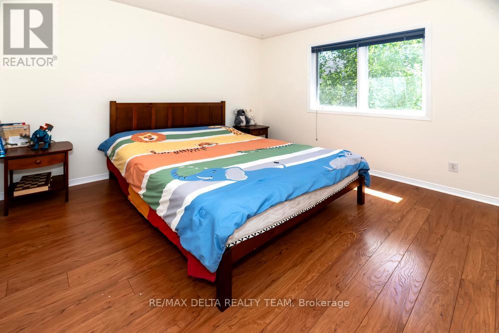 46 BIRCHFIELD AVE,  AVENUE - 28