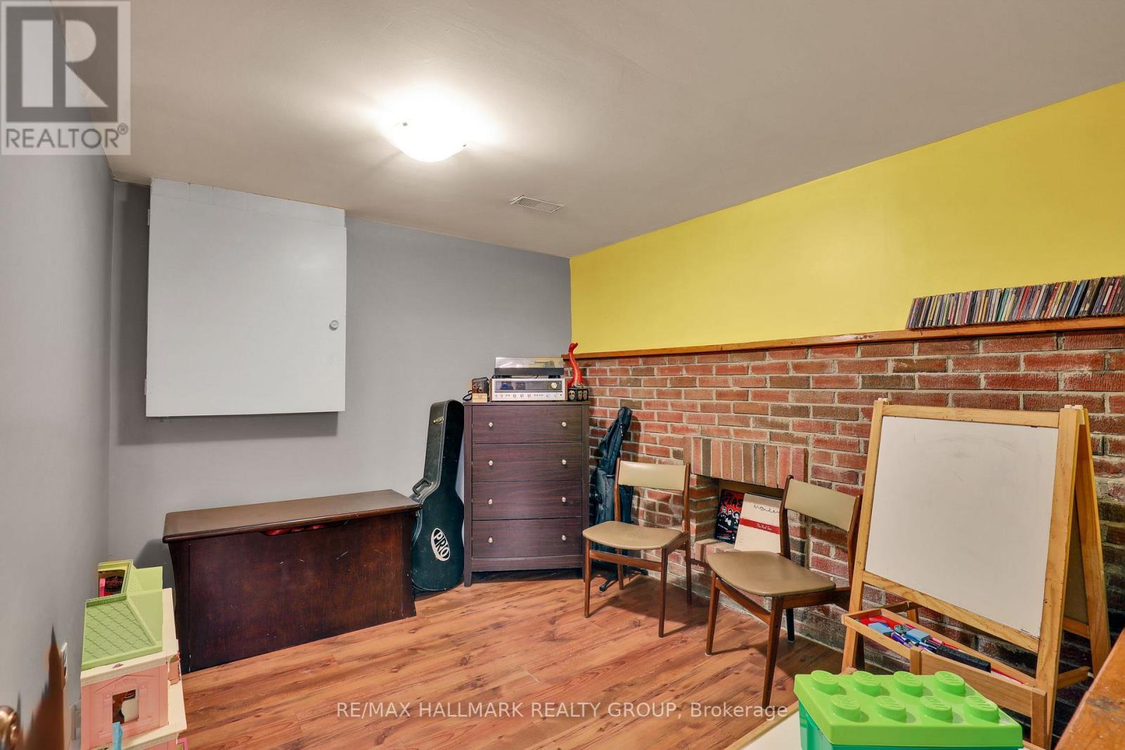 123 MCCLELLAN ROAD - 28