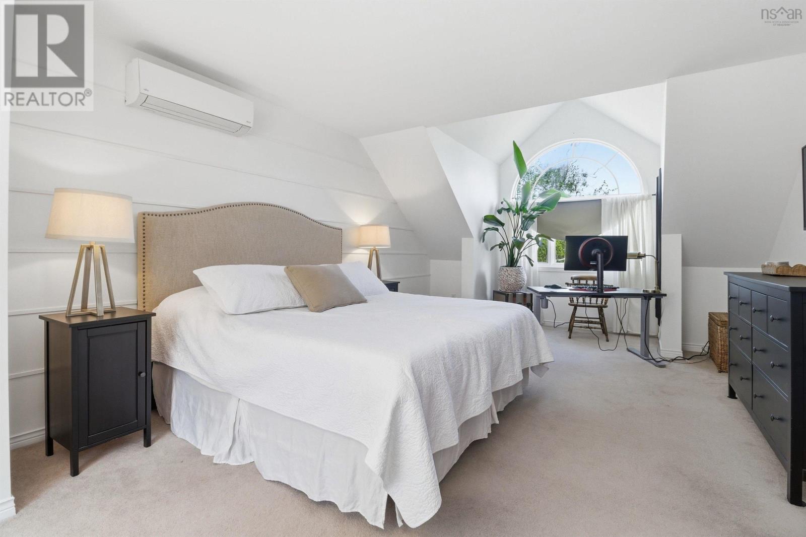 Property 3 of 46 of 87 Prince William Street