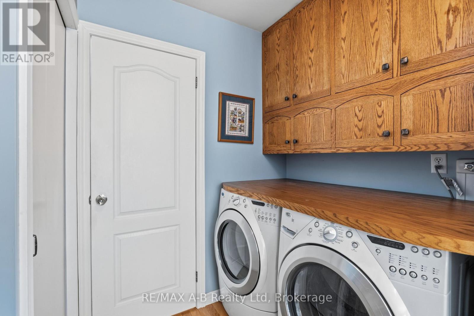 815 O'LOANE AVENUE - 22