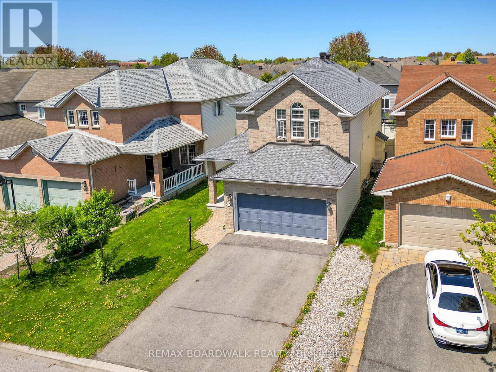 82 UPNEY DRIVE - 40