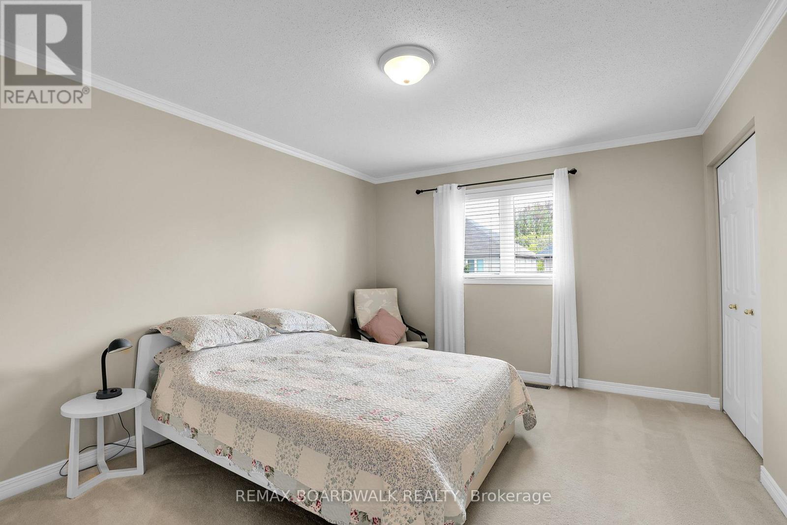 82 UPNEY DRIVE - 31