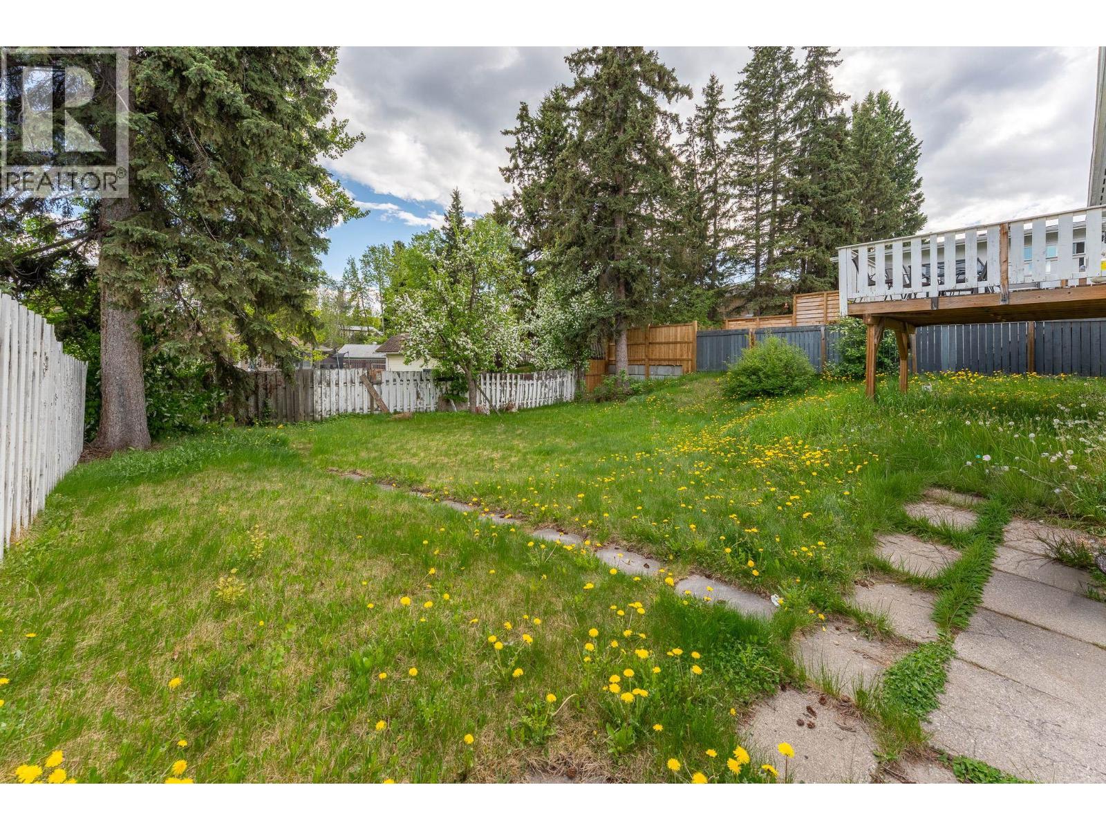 2909 PINEWOOD AVENUE - 3