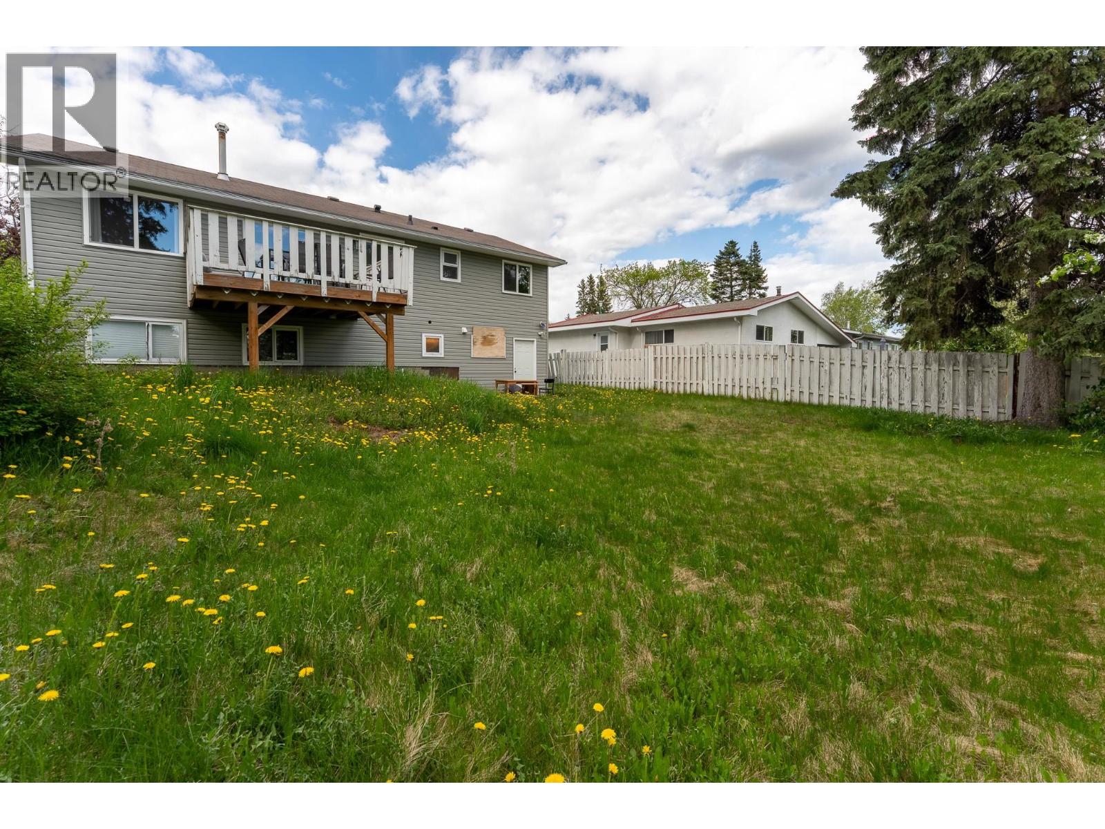 Bathroom of 2909 PINEWOOD AVENUE · Prince George, BC