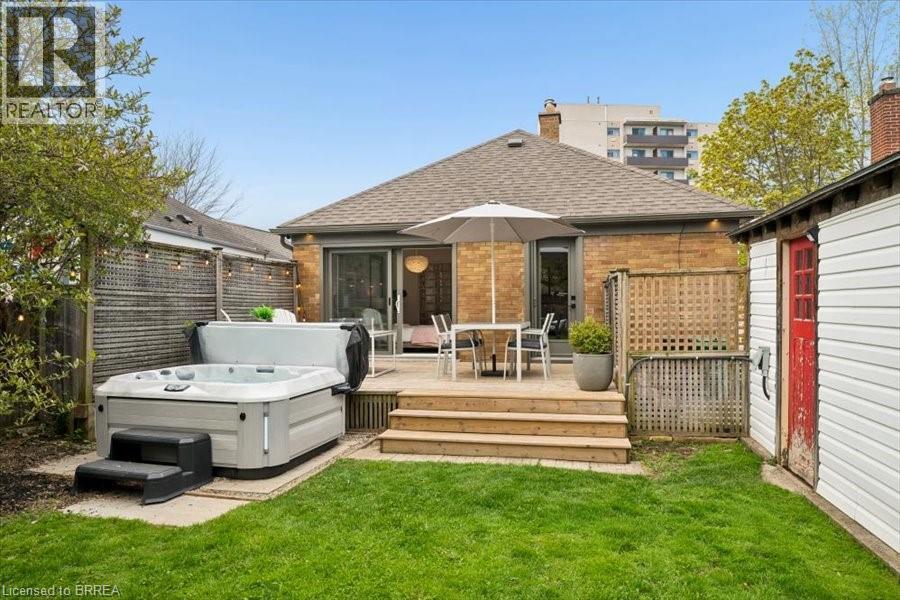 256 BOWMAN Street, Waterloo, Ontario, N2J1W5 — Photo 42