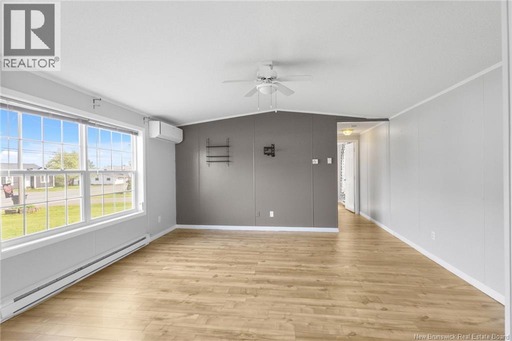 589 Main St - 13