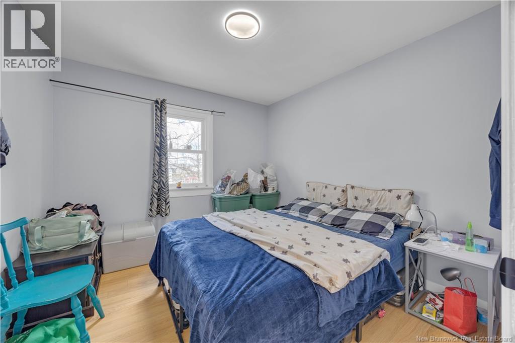 215 Somerset Street - 11