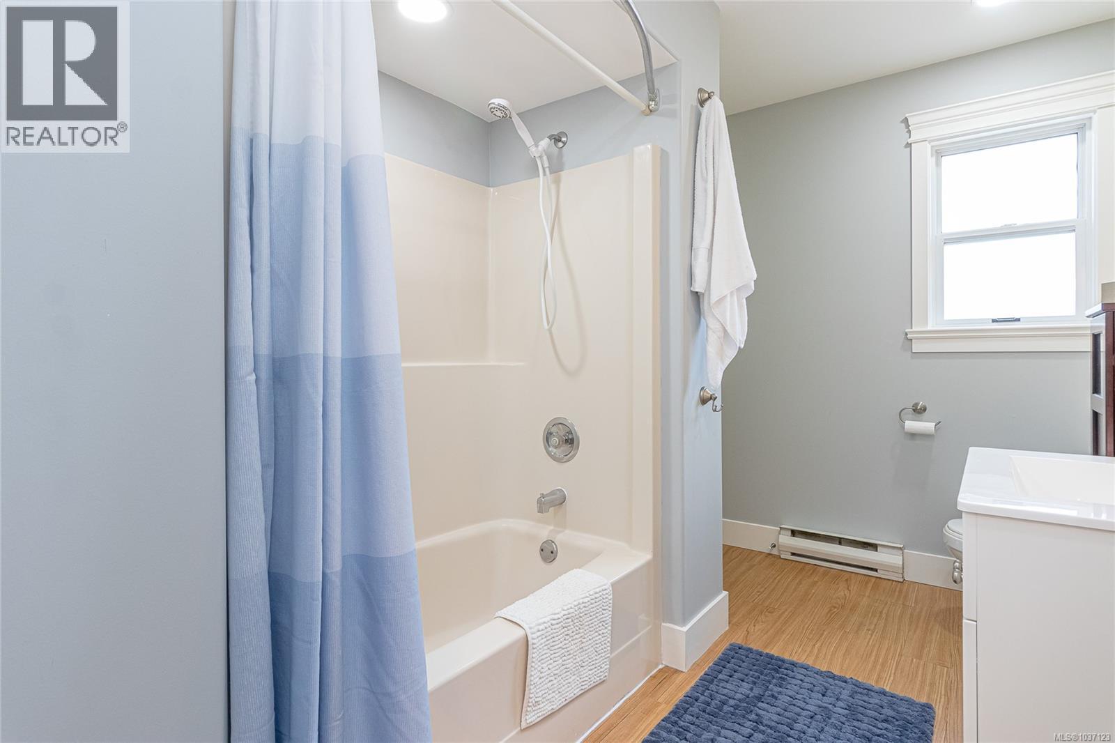 8144 Arthur St - 20