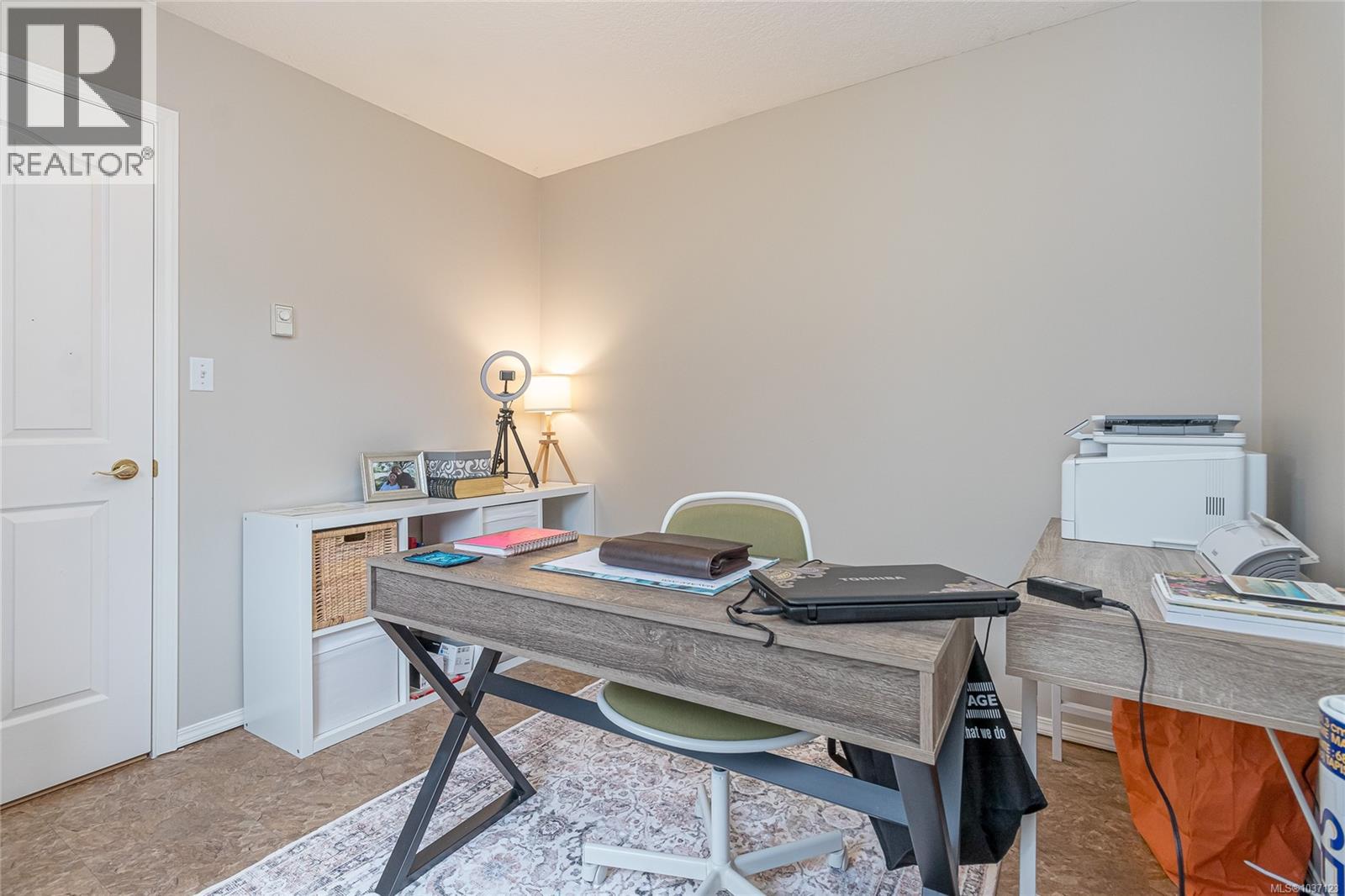 8144 Arthur St - 21