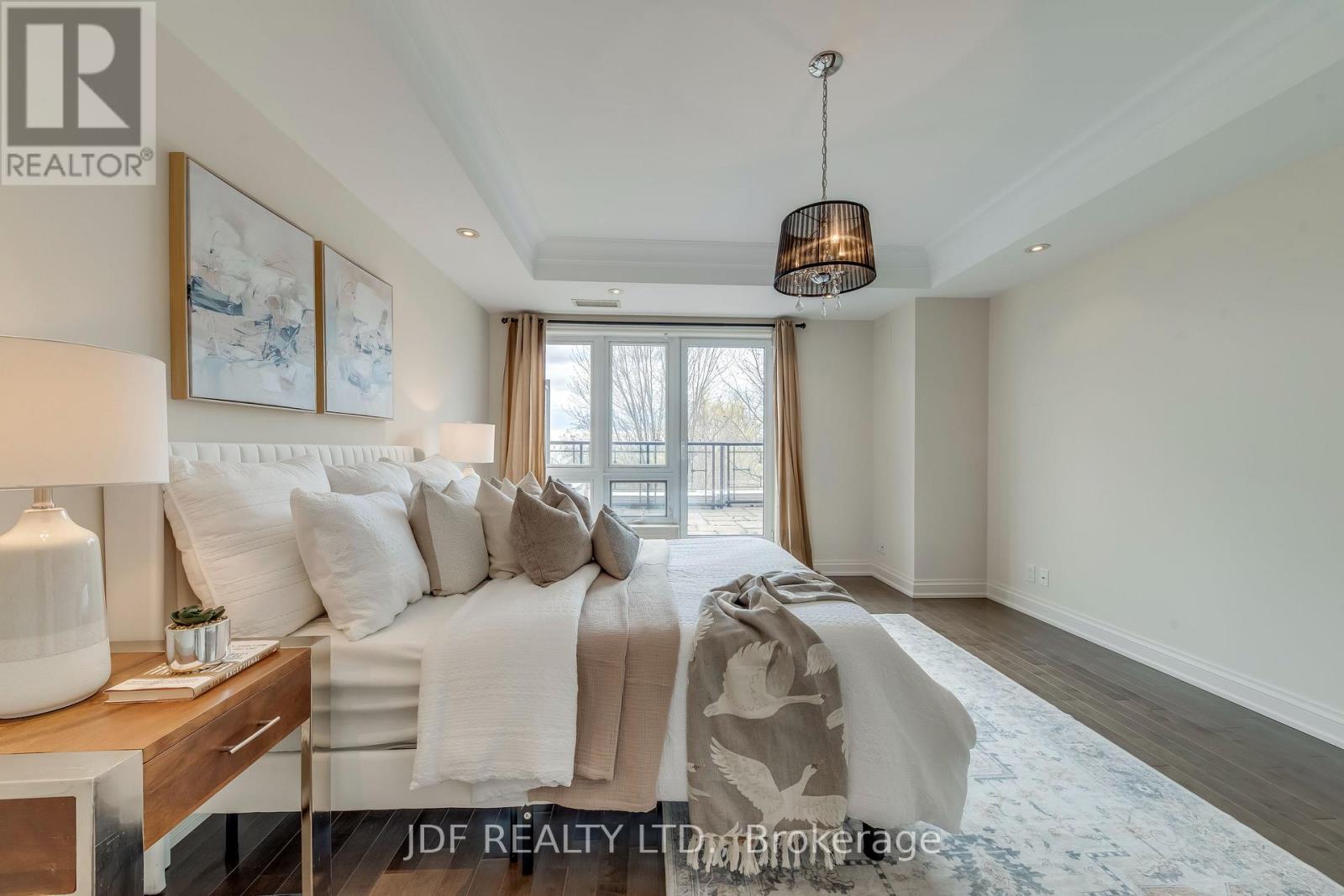 #402 111 FORSYTHE STREET - 41