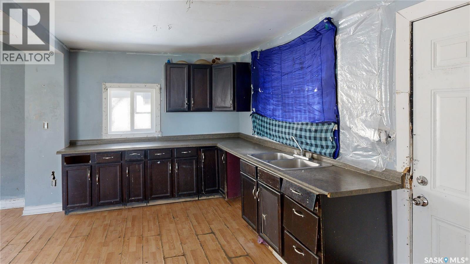 1943 Montreal STREET - 11