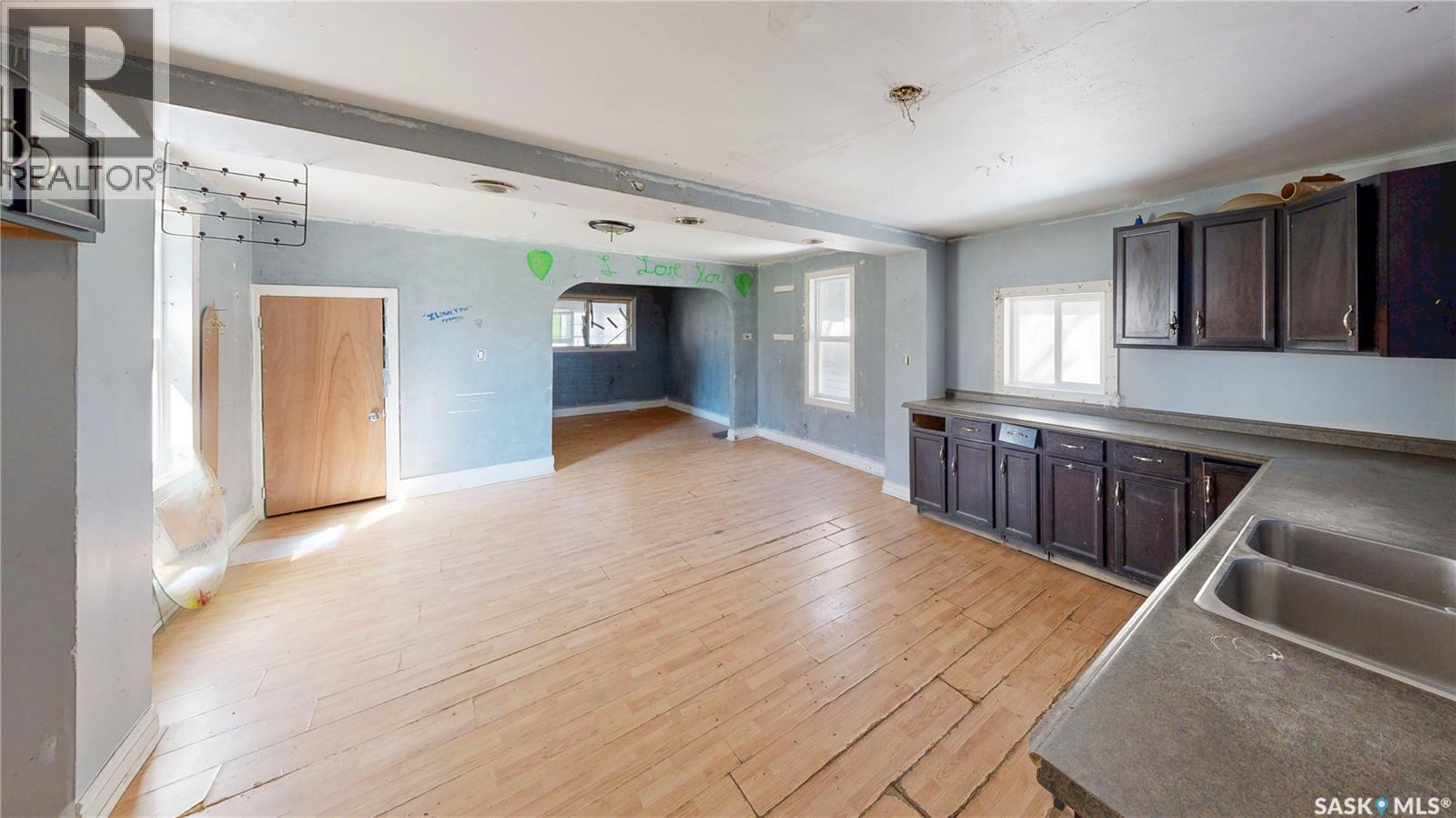 1943 Montreal STREET - 12