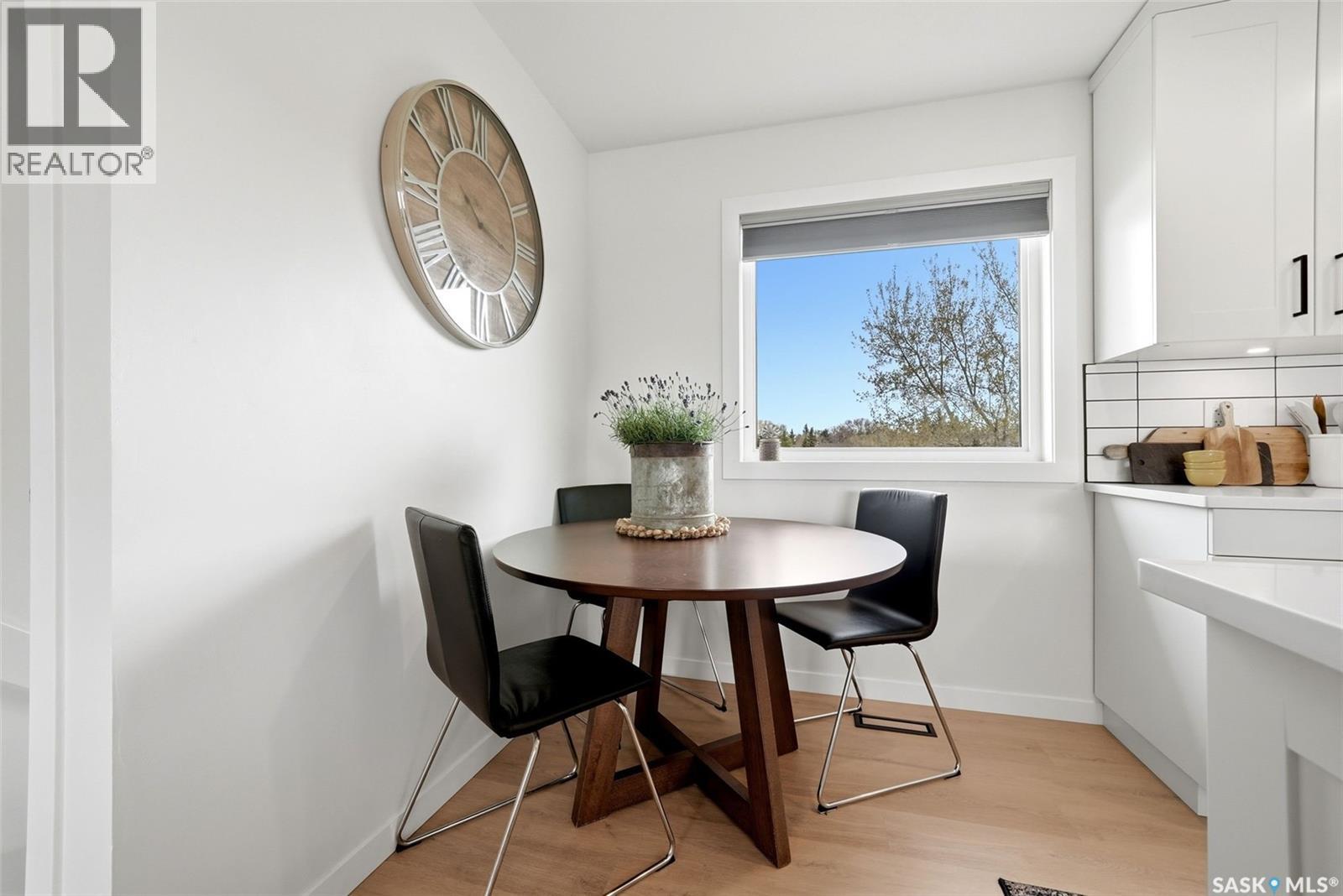 120 Eden AVENUE - 12