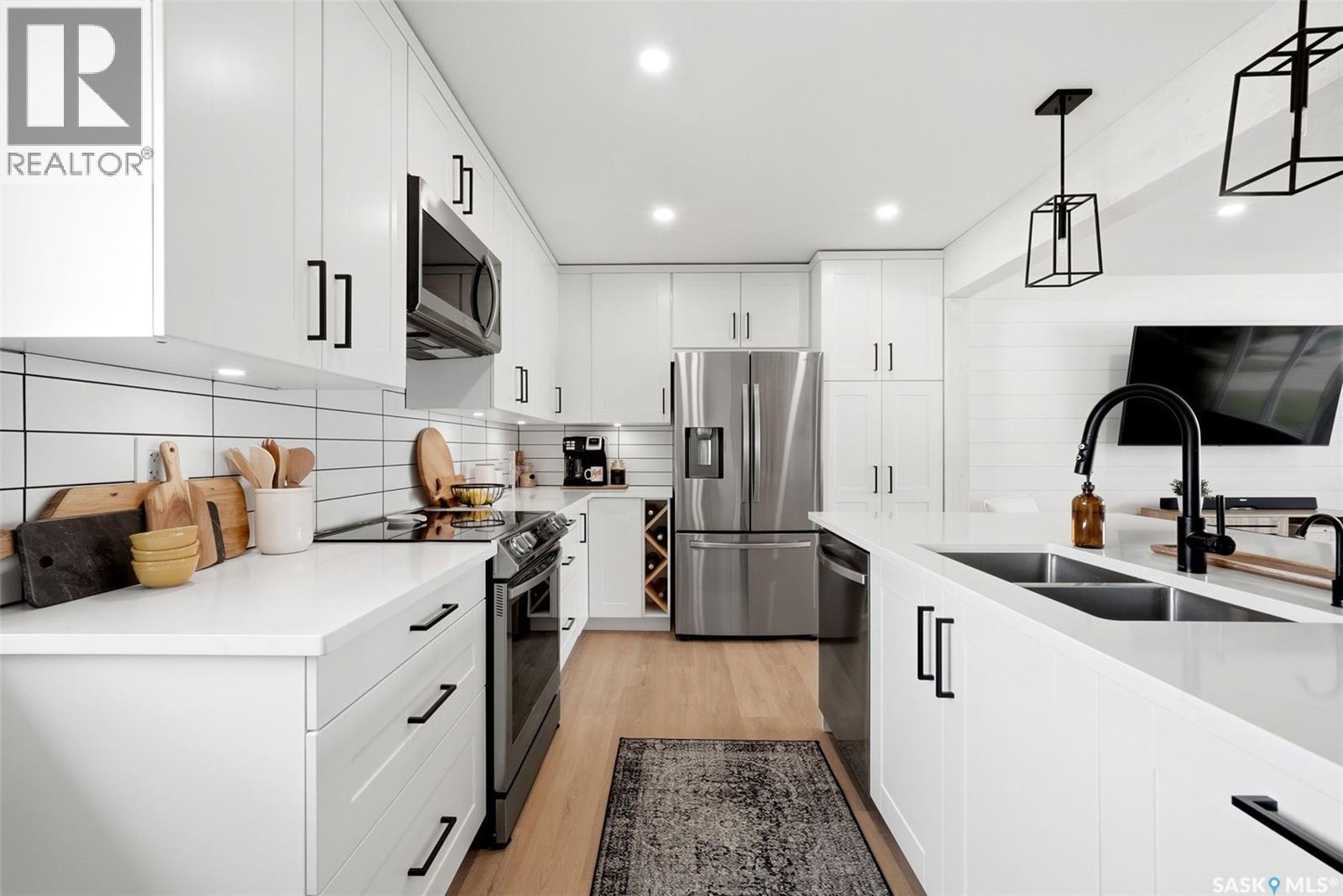 120 Eden AVENUE - 8