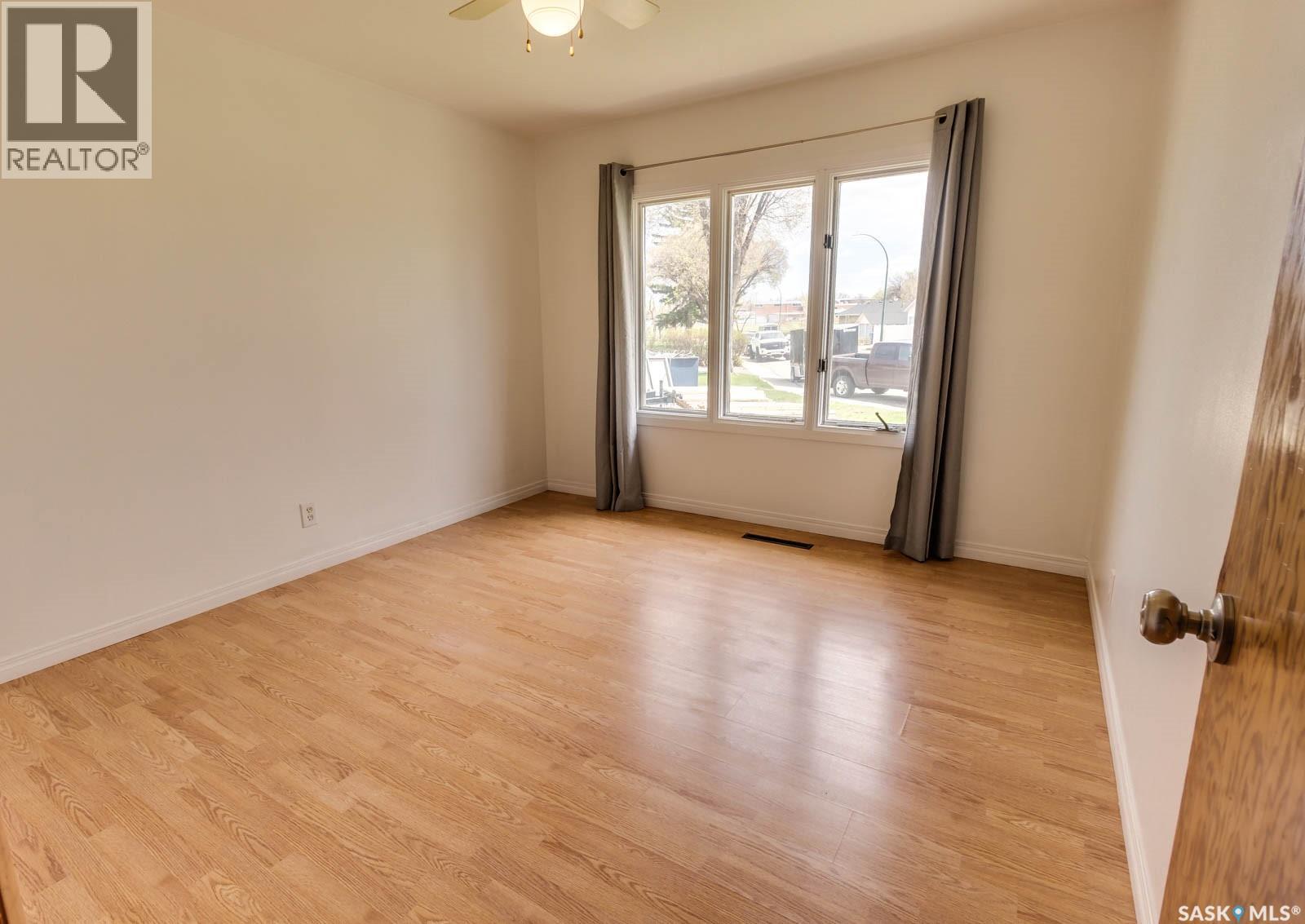 5342 5th AVENUE - 18