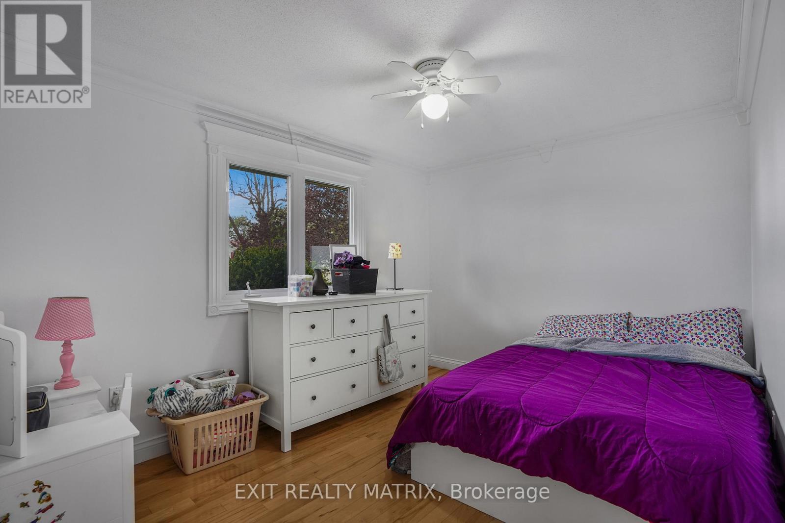 136 MARTEL CRESCENT - 17