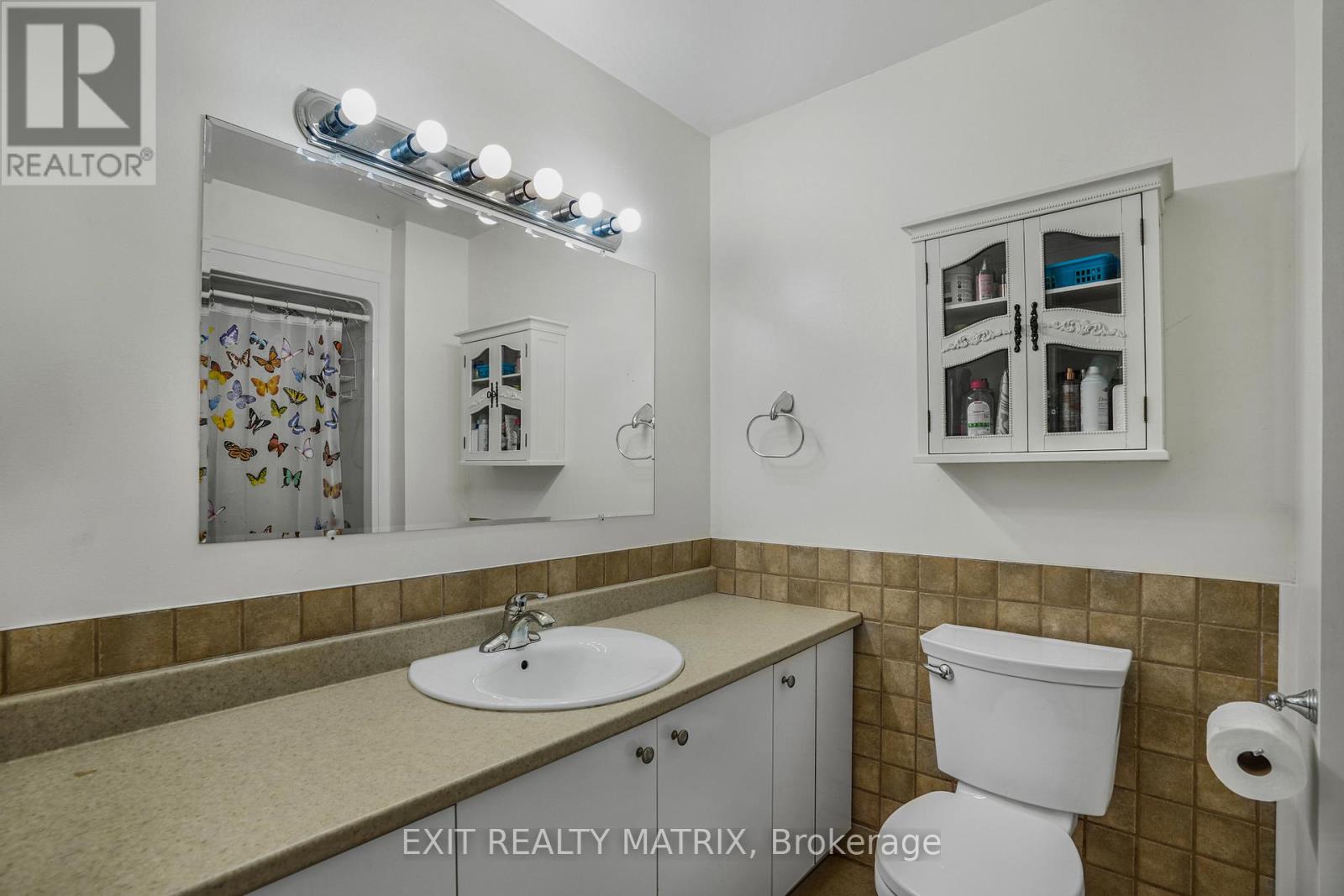 136 MARTEL CRESCENT - 19