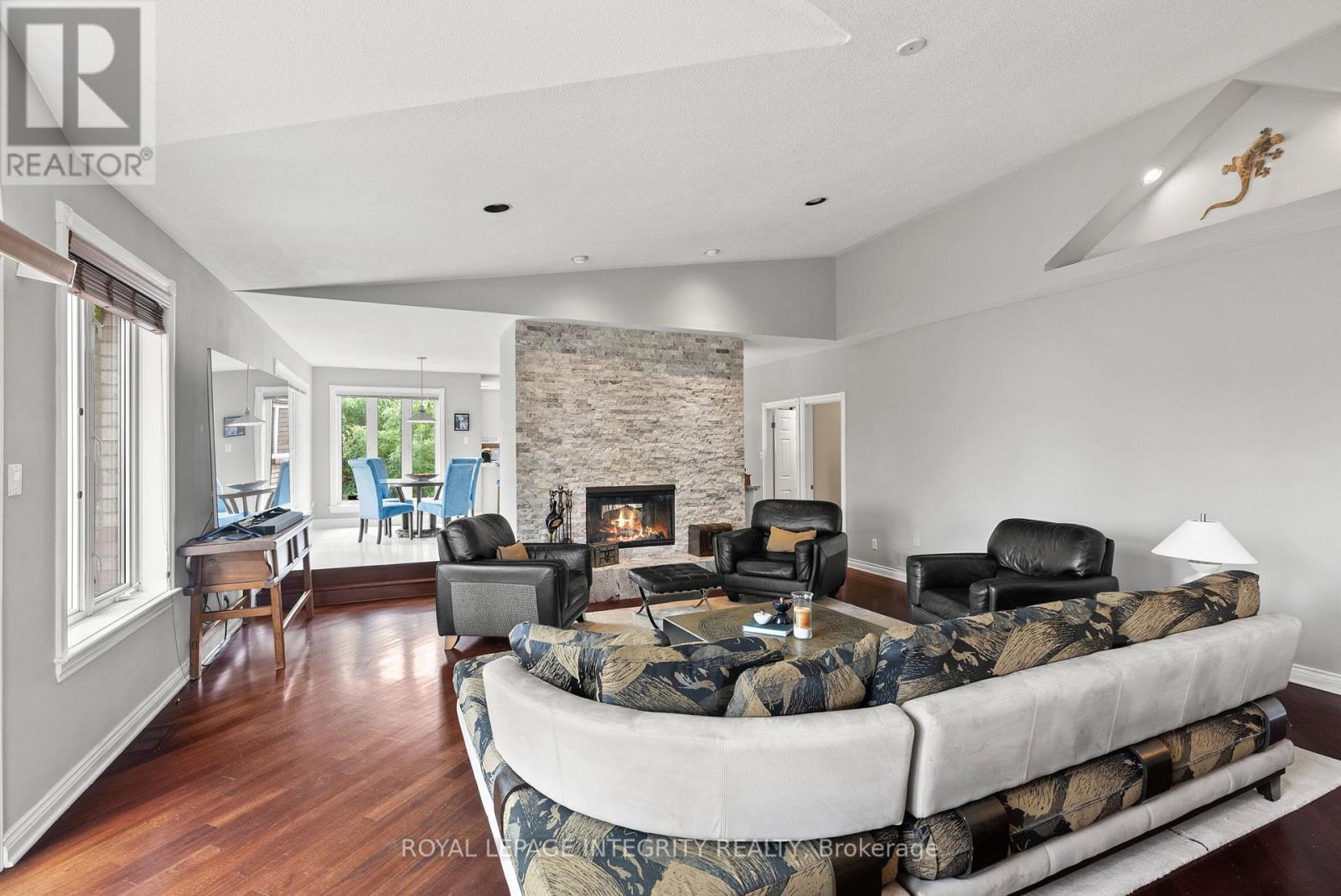 6 MARCHBROOK CIRCLE - 10