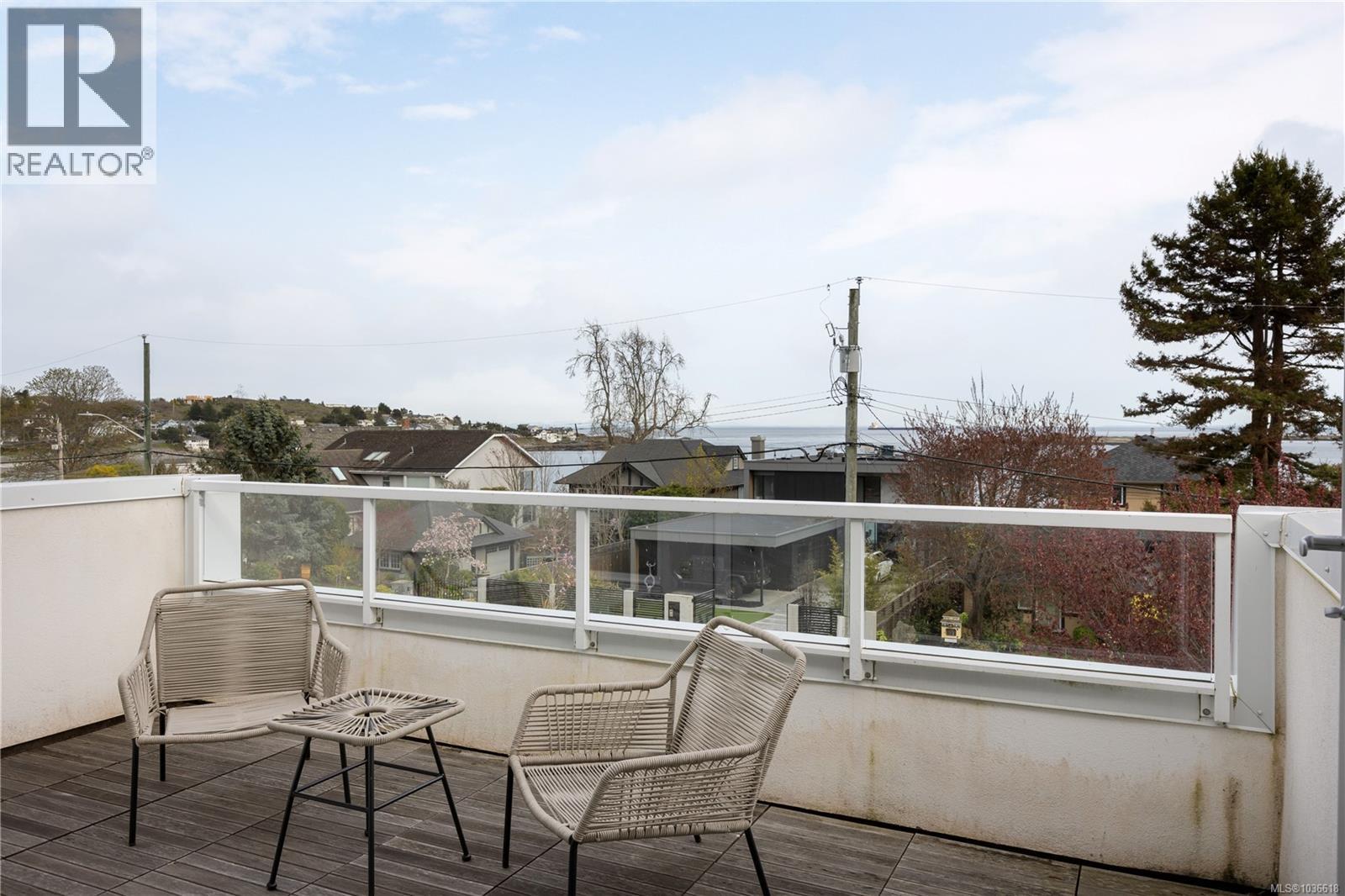  376 King George Terrace, Oak Bay