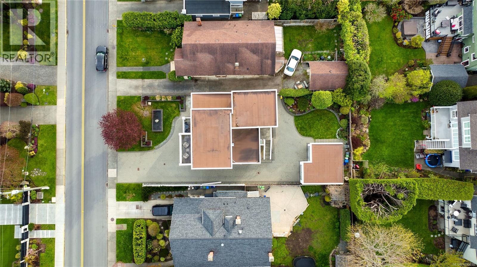  376 King George Terrace, Oak Bay