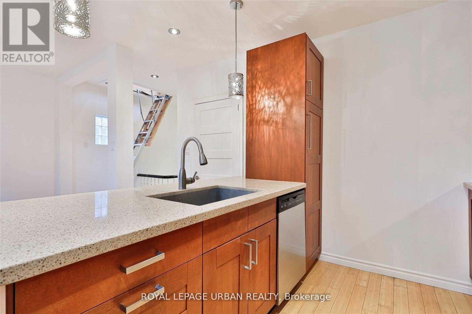 323 ONTARIO STREET - 16