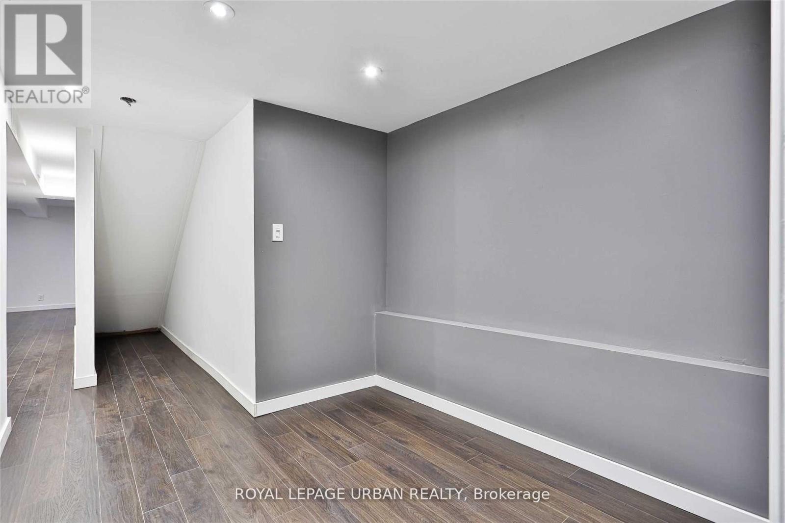 323 ONTARIO STREET - 27