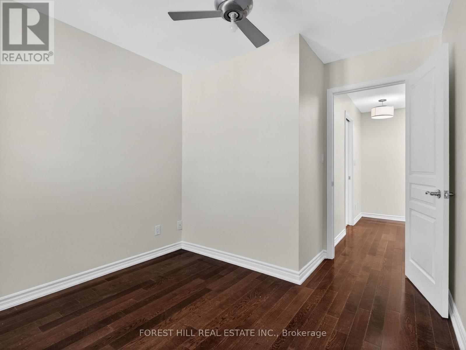 #106 11 EVERSON DRIVE - 36