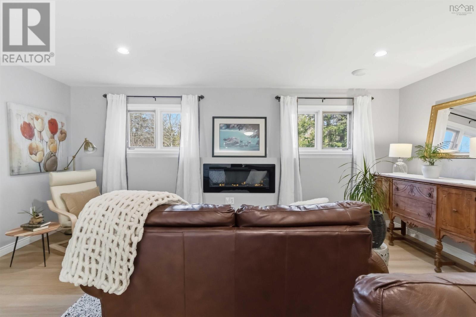 153 Lakecrest Drive - 23