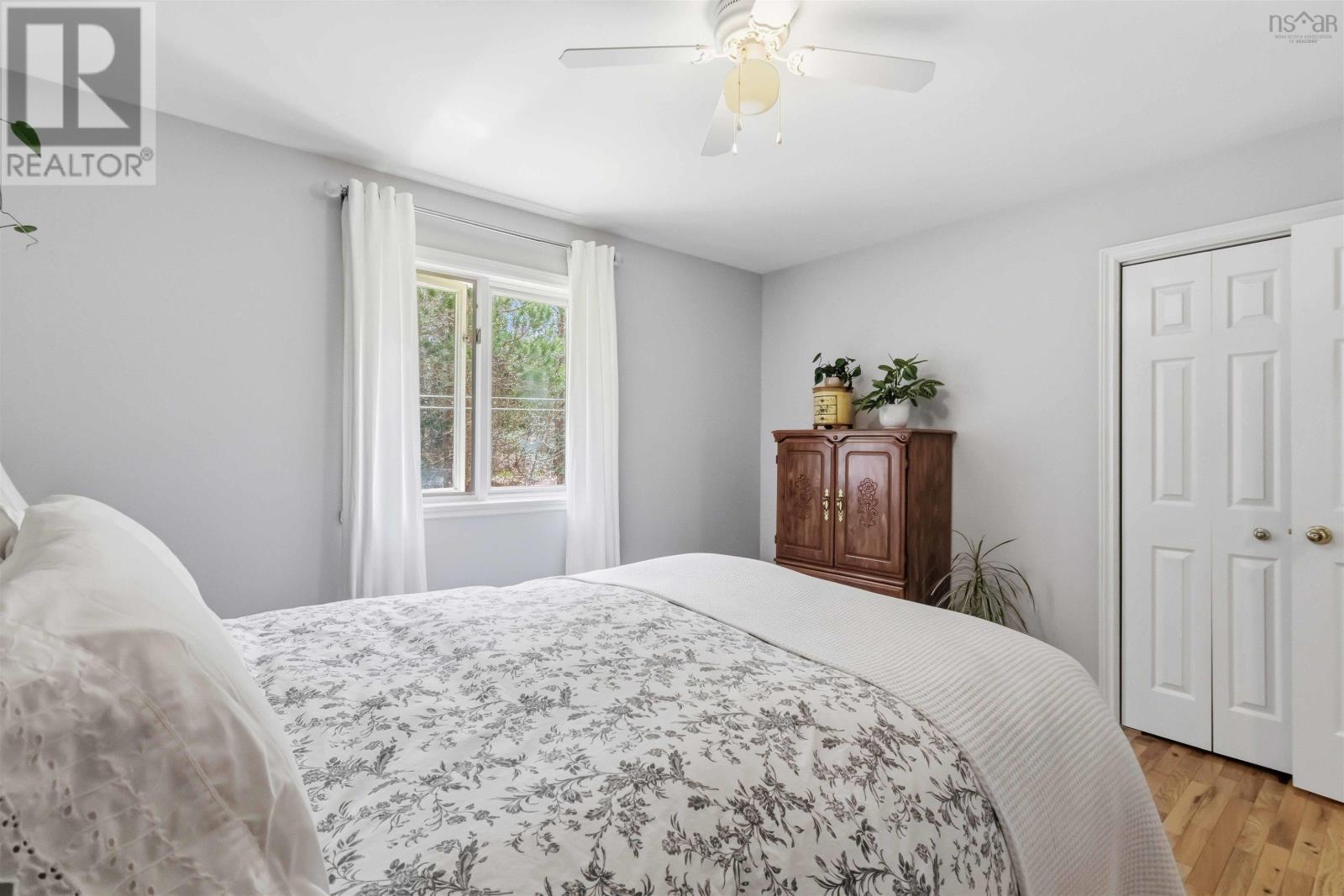 153 Lakecrest Drive - 19
