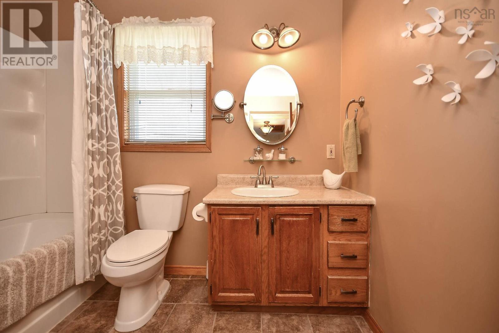 Property 28 of 42 of 65 Colonna Place
