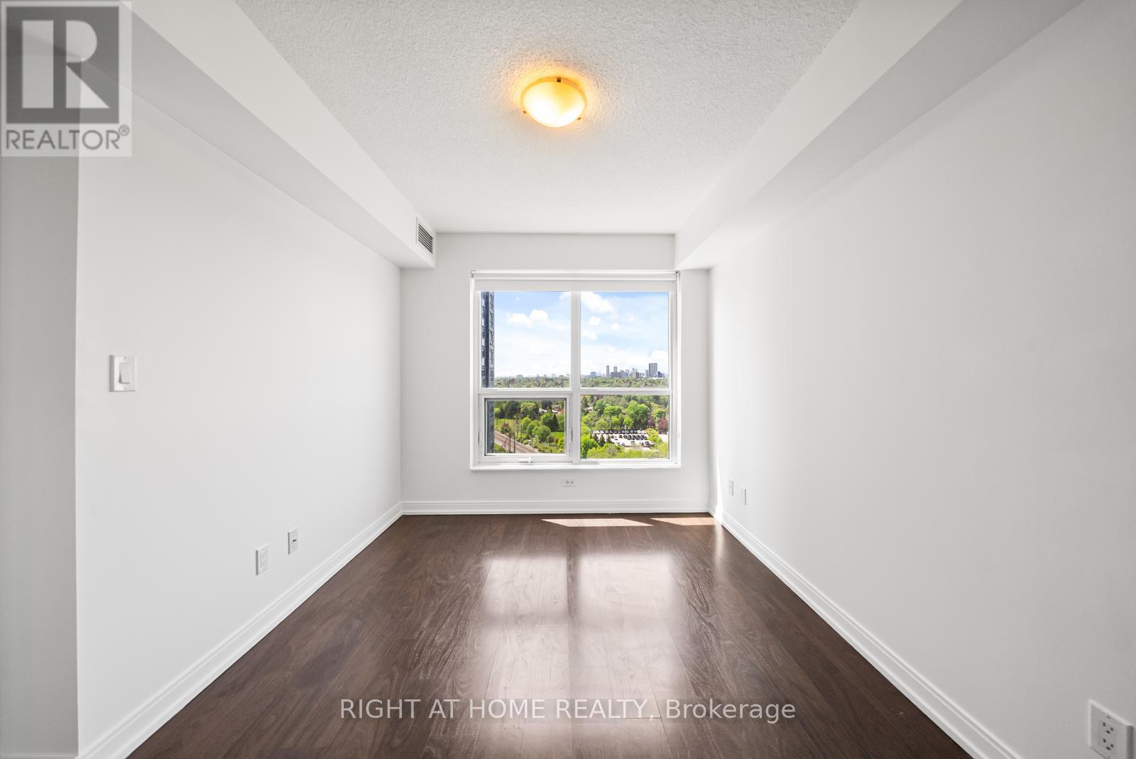 #1505 255 VILLAGE GREEN SQUARE - 11
