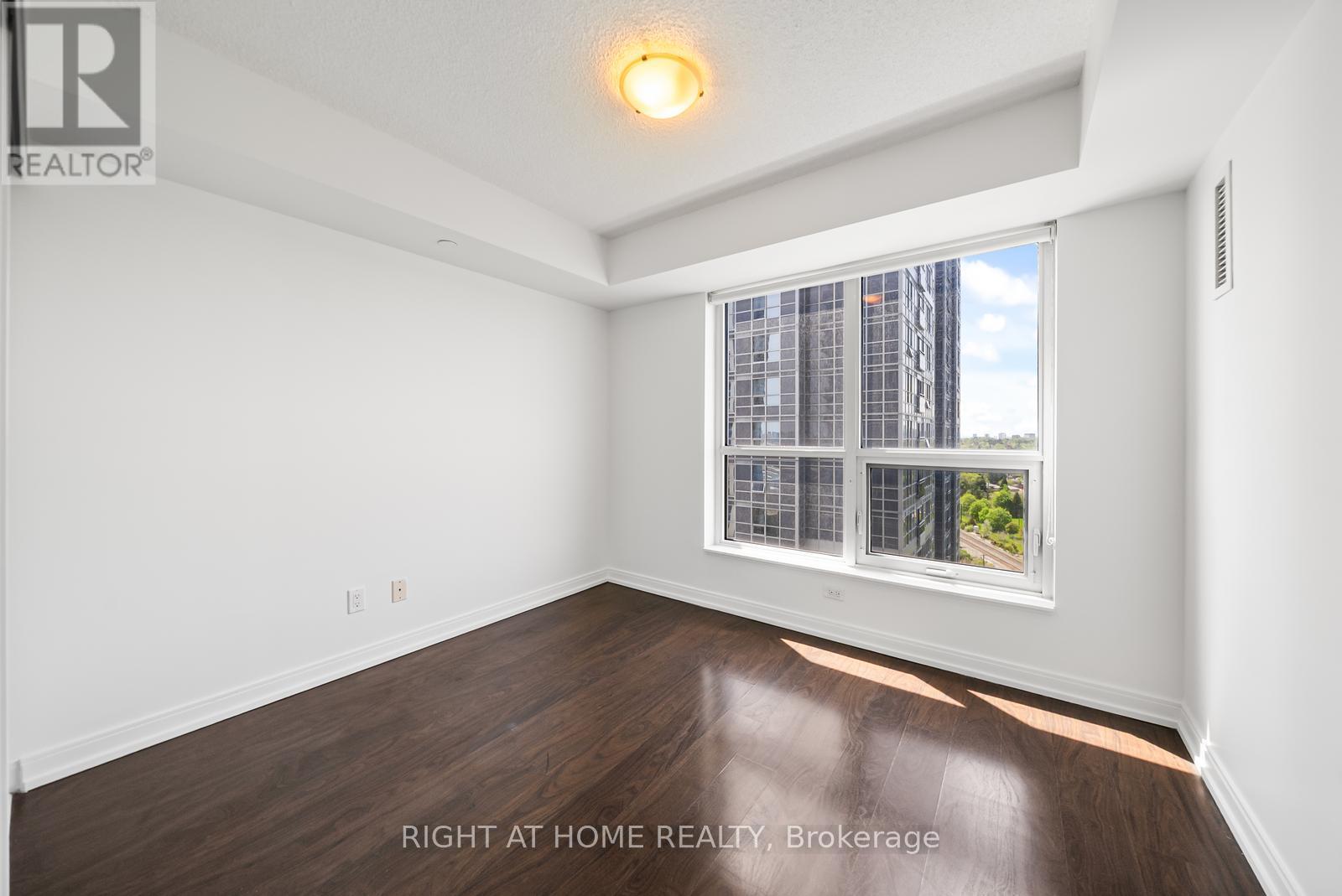 #1505 255 VILLAGE GREEN SQUARE - 17