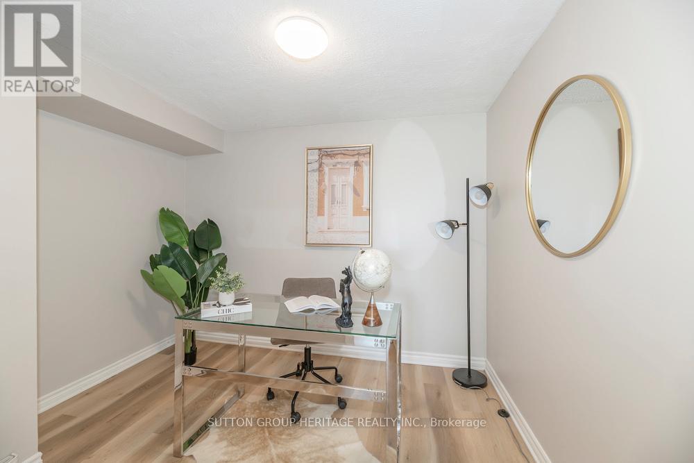 1418 PALMETTO DRIVE - 33