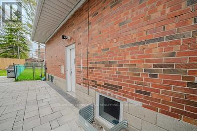 38 DEERFIELD ROAD - 40