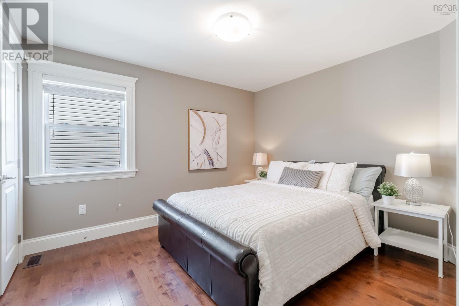 Property 20 of 49 of 33 Sedgewick Place