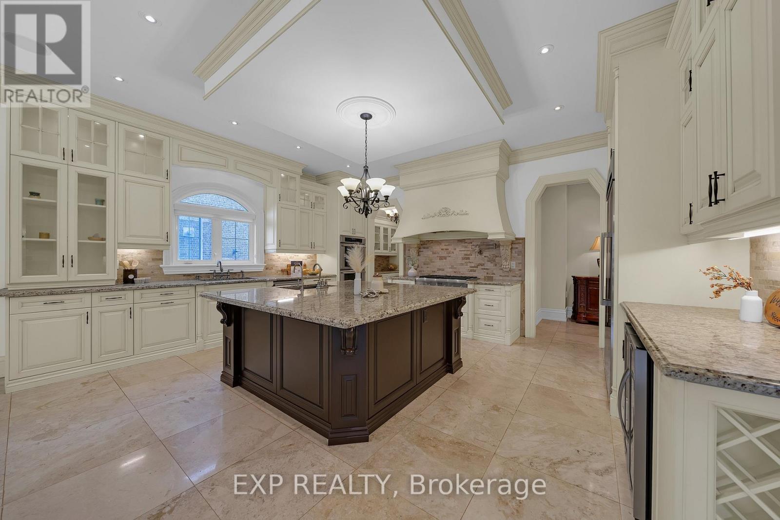 127 MAY AVENUE - 22