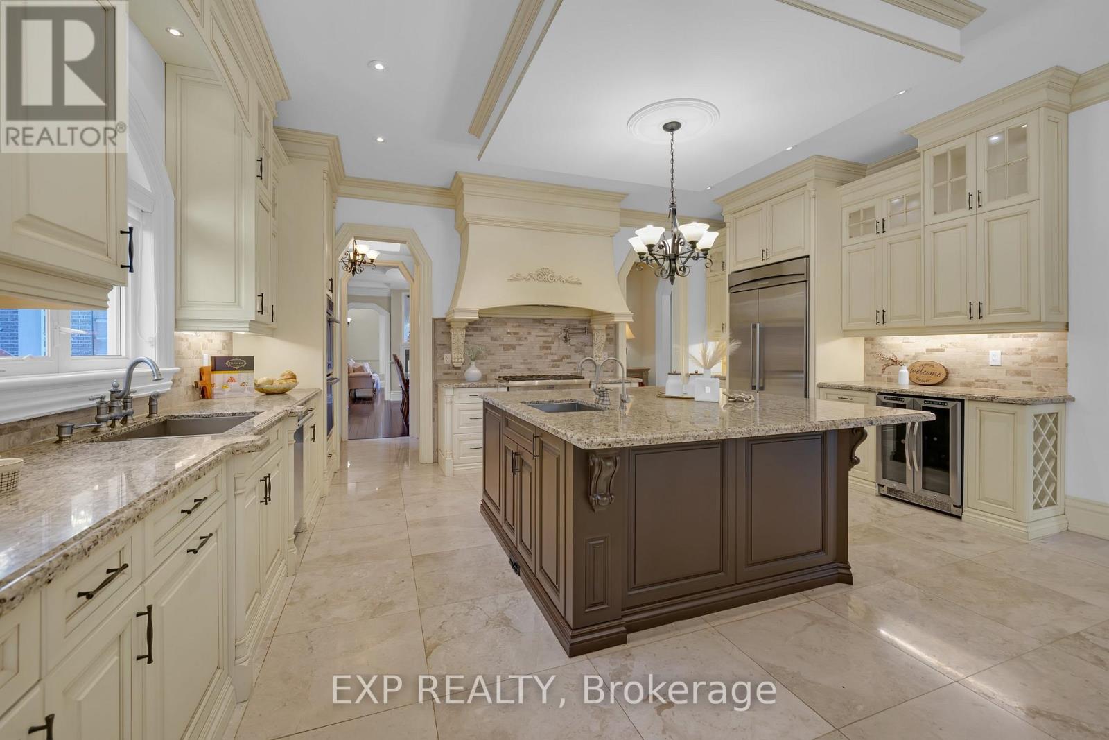 127 MAY AVENUE - 23