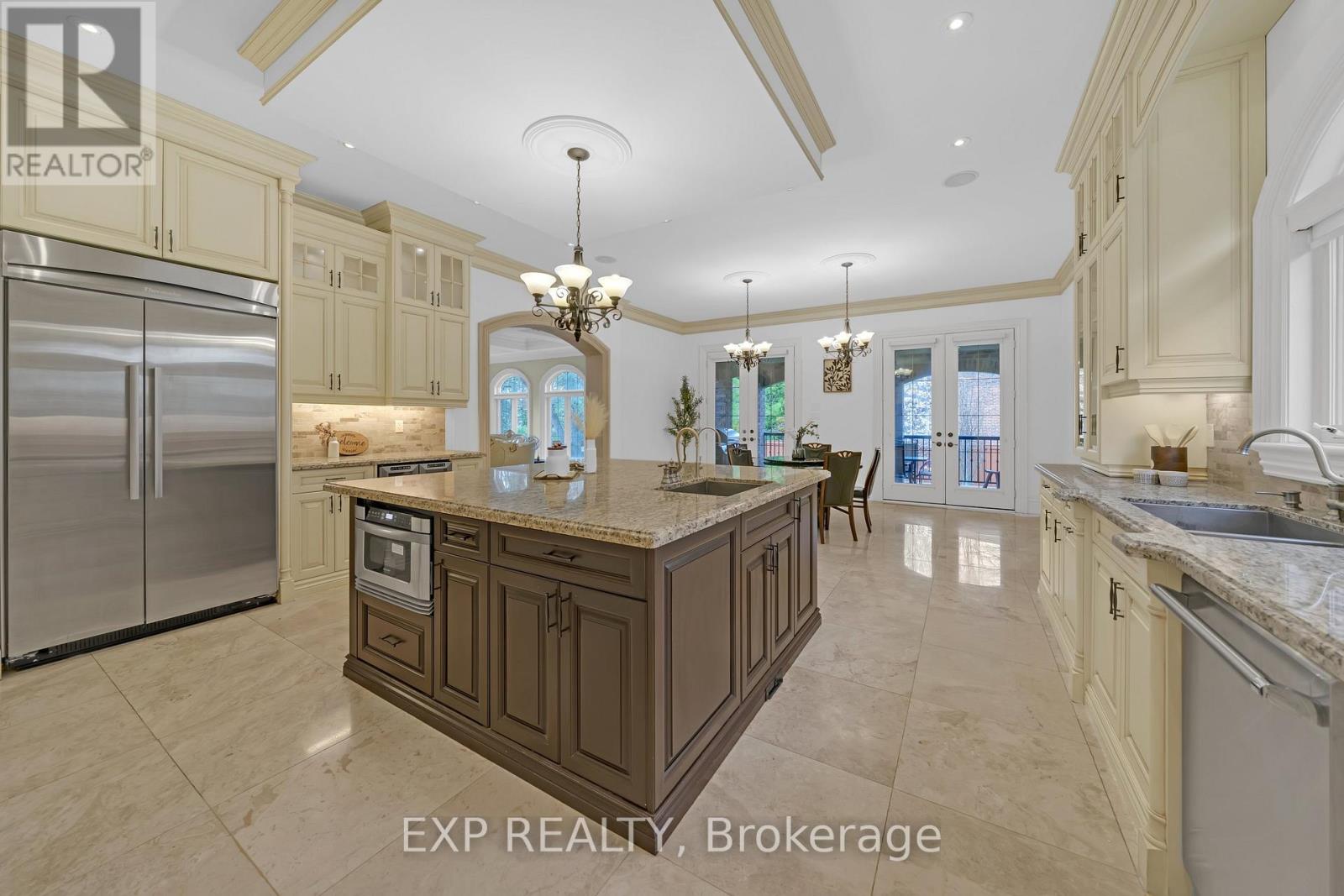 127 MAY AVENUE - 24