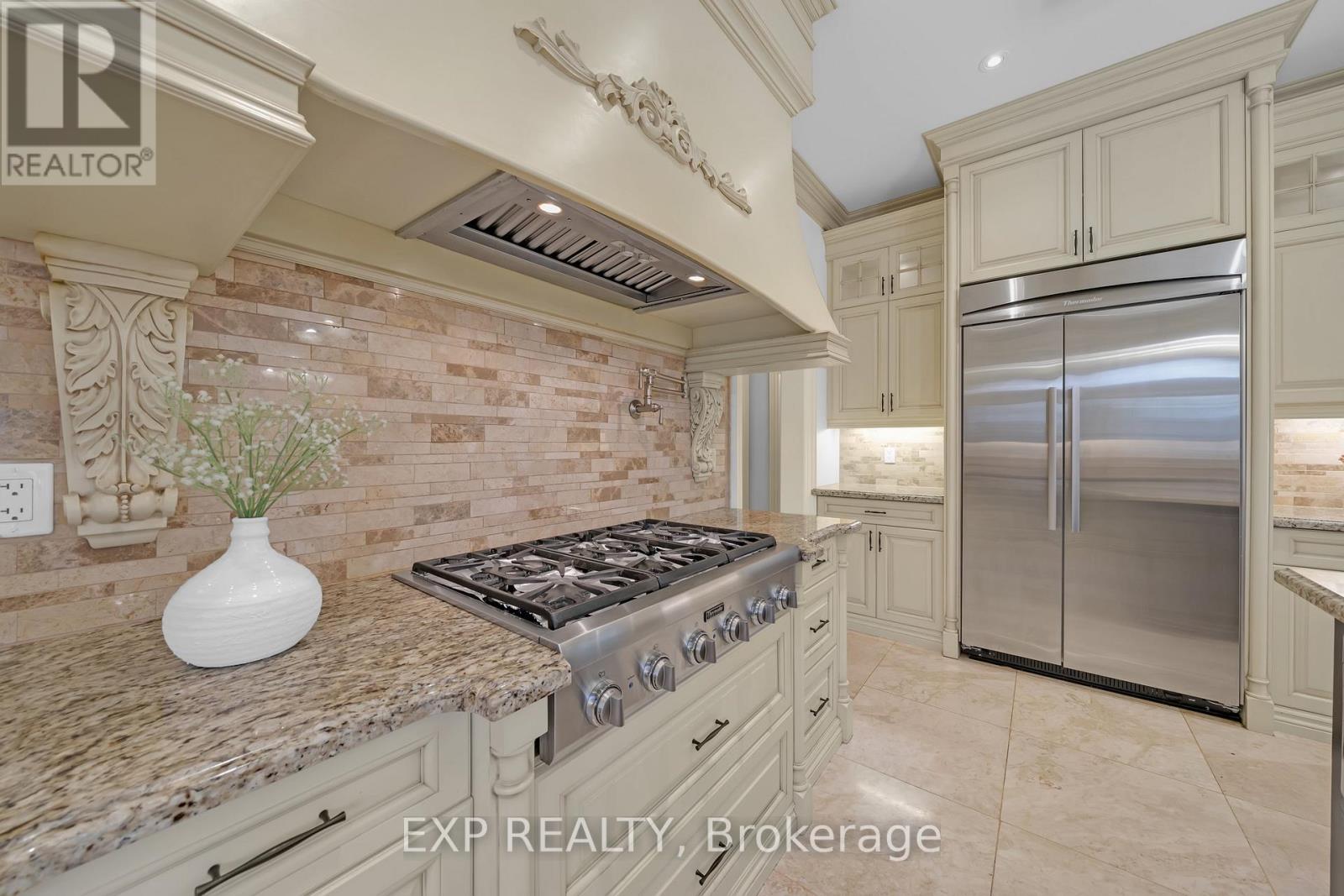 127 MAY AVENUE - 25