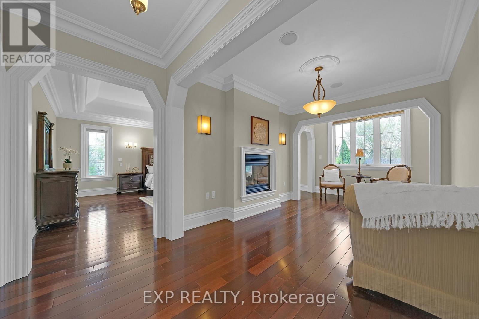 127 MAY AVENUE - 28