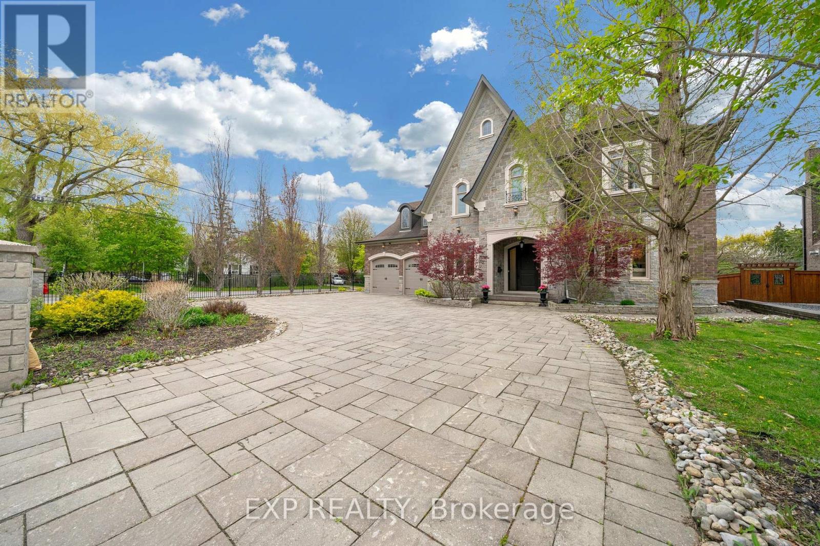 127 MAY AVENUE - 3