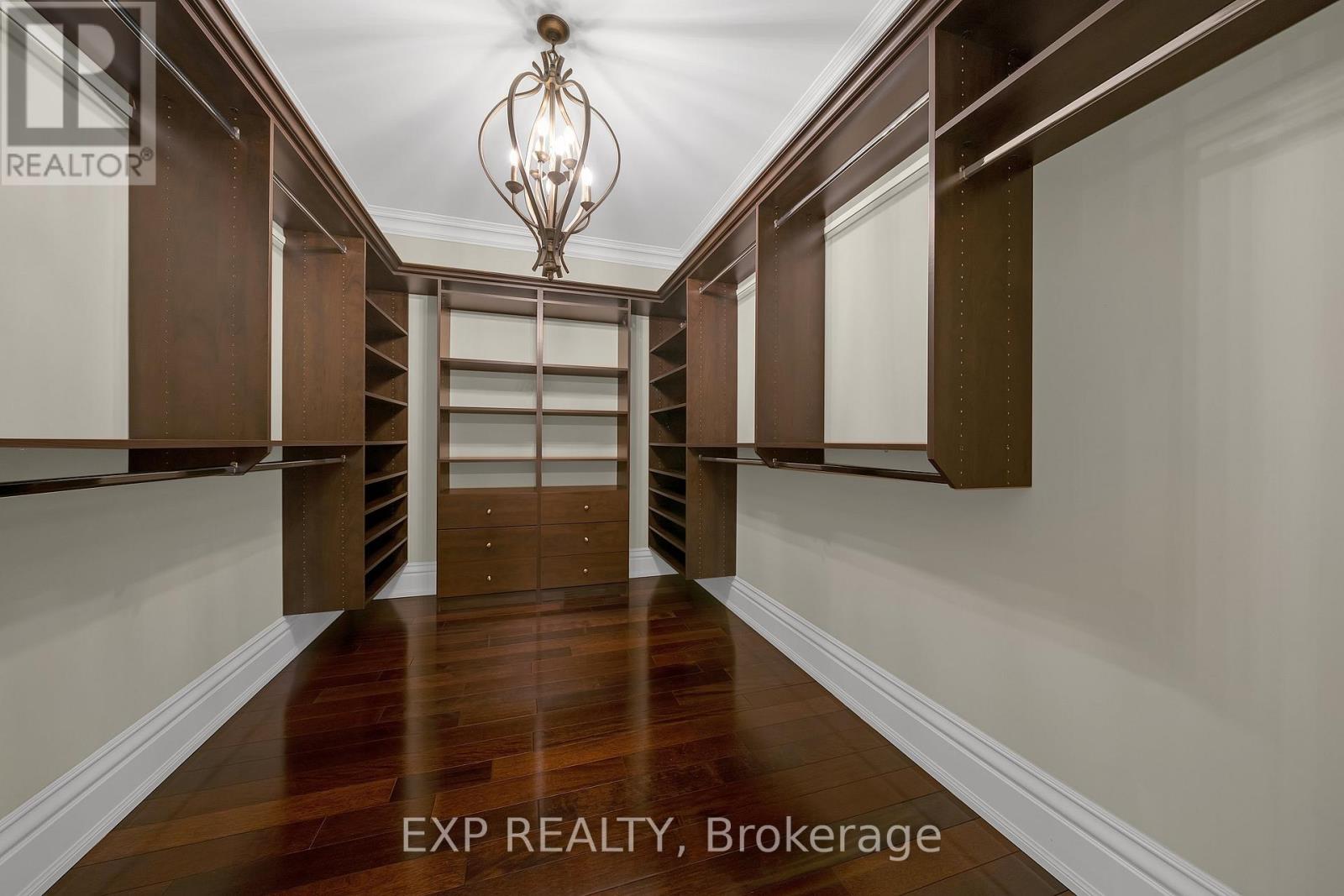 127 MAY AVENUE - 35