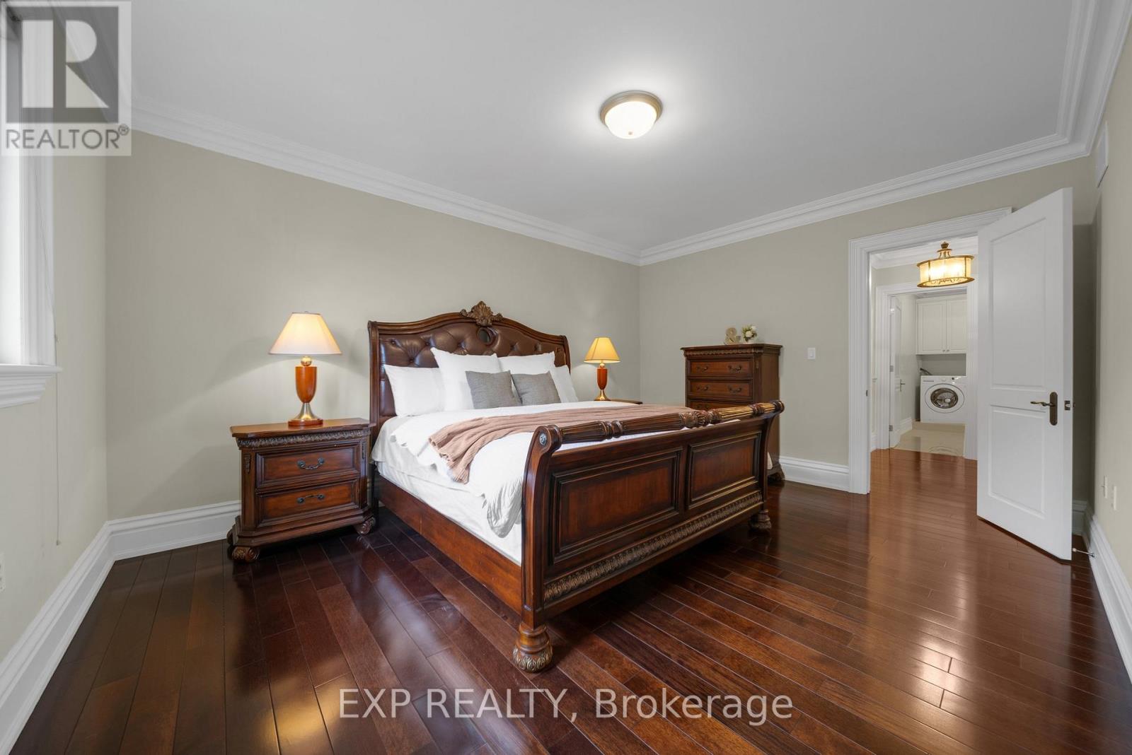 127 MAY AVENUE - 37