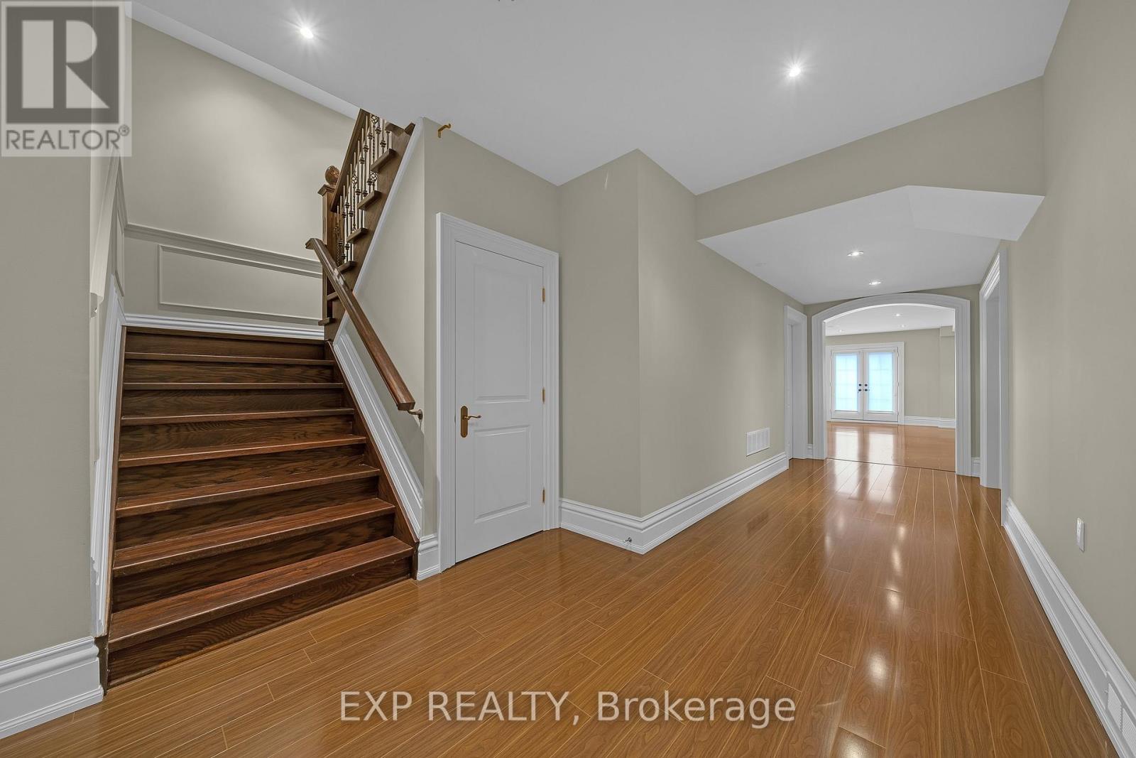 127 MAY AVENUE - 42