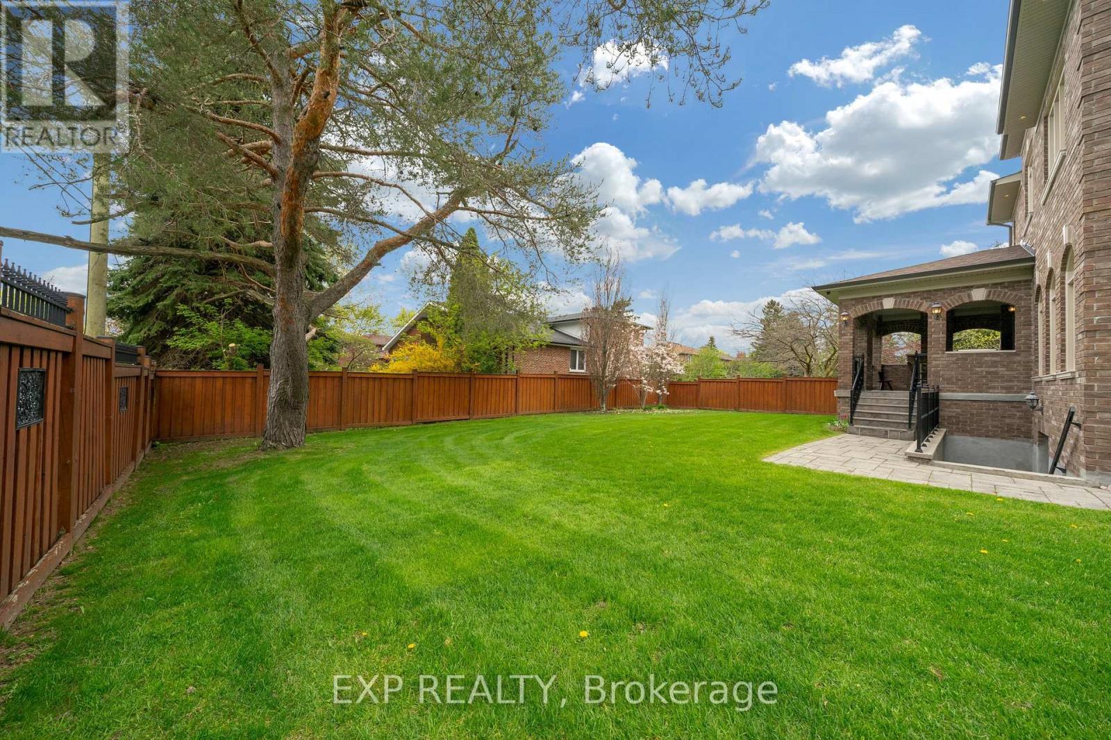 127 MAY AVENUE - 47